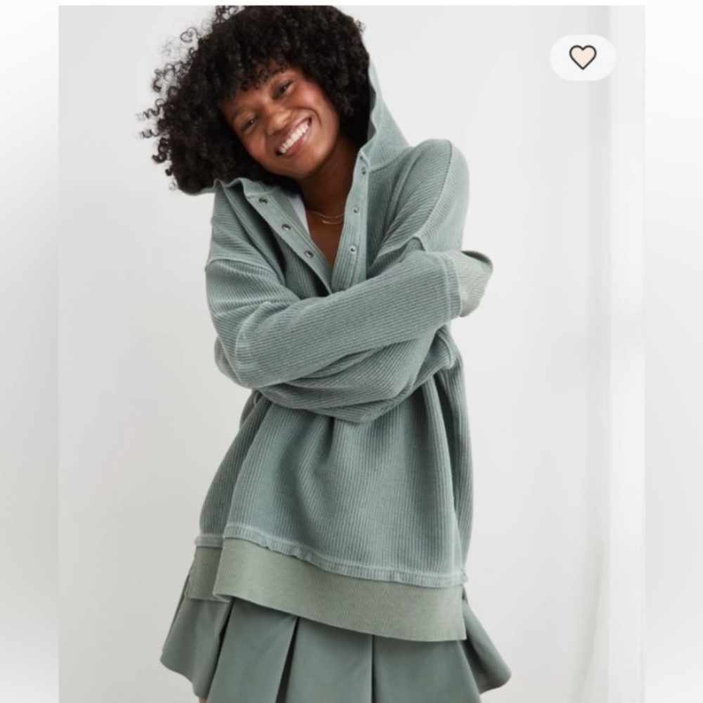 Aerie Oversized Look Textured Henley Hoodie in Soft Peach Color🍑
